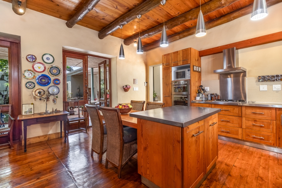 6 Bedroom Property for Sale in Paarl Central Western Cape